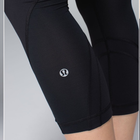 Lululemon Inspire II  crop Black legging  Size 4 - Picture 10 of 11